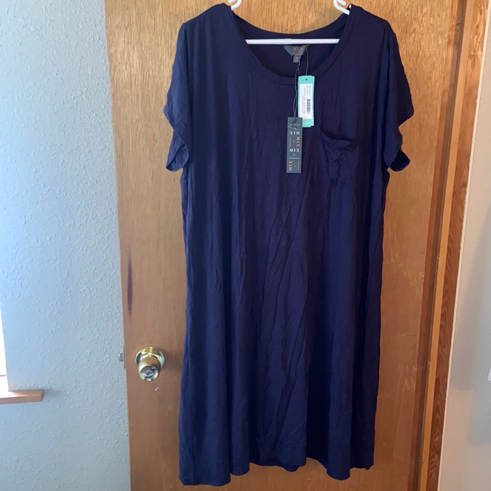 BNWT 3X simple navy blue at-shirt dress